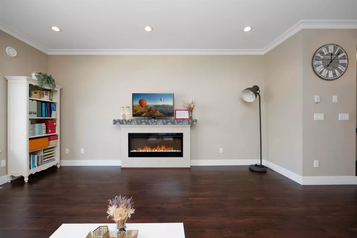 Family Room Photo of 13 7551 No. 2 Road, Richmond, BC