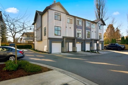 701 2267 Mckenzie Road, Abbotsford, BC, Abbotsford — Townhouse for sale