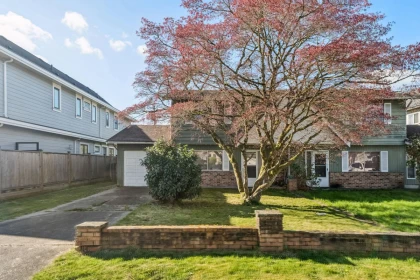 3740 Blundell Road, Richmond, BC, Richmond — Half Duplex for sale