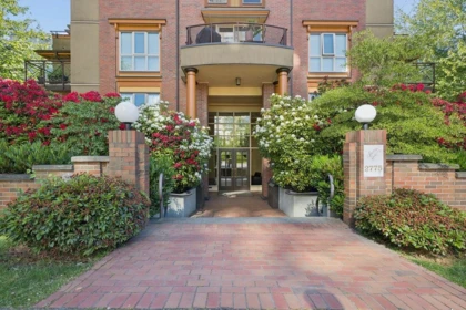 Swimming Pool Photo of 1B 2775 Fir Street, Vancouver, BC