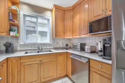 Breakfast Nook Photo of 4355 Albert Street, Burnaby, BC