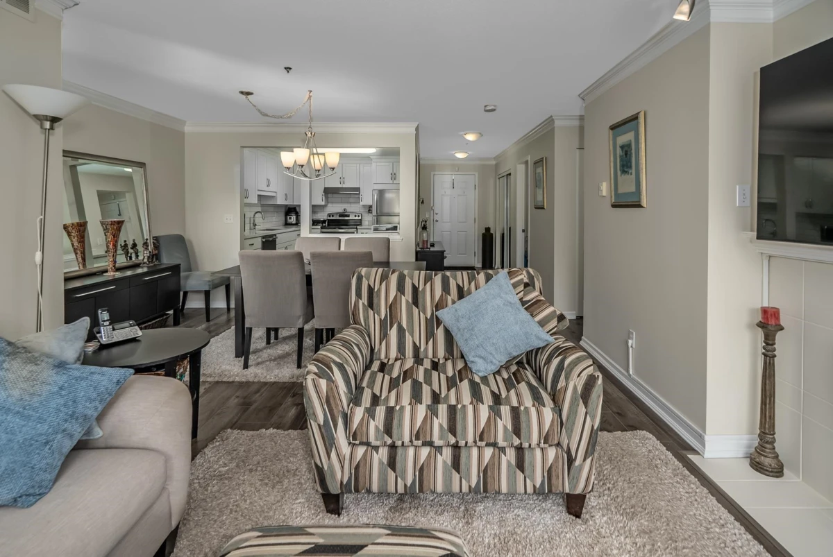 Dining Area Photo of 201 19142 122nd Avenue, Pitt Meadows, BC