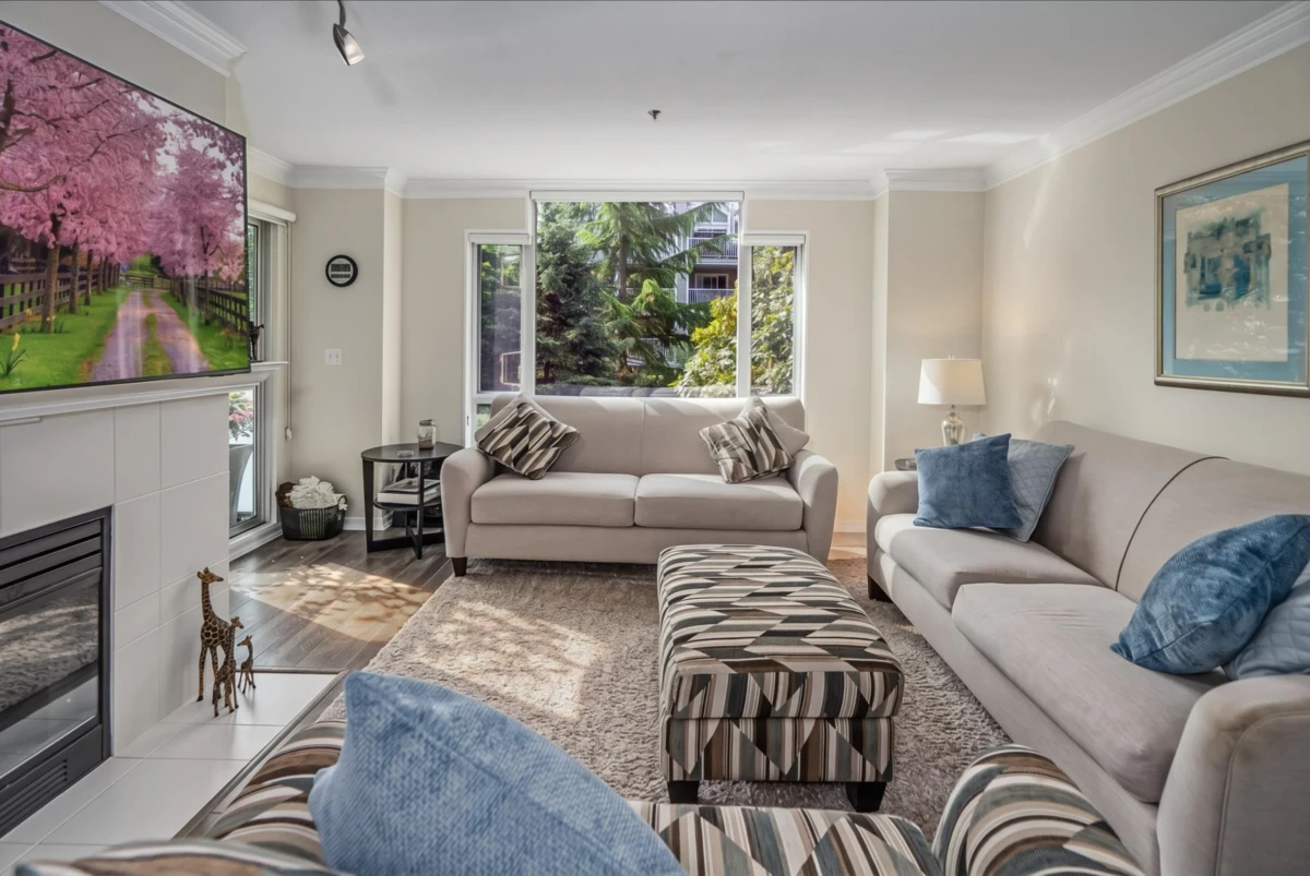 Living Room Photo of 201 19142 122nd Avenue, Pitt Meadows, BC