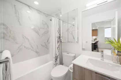Guest Bathroom Photo of 1802 8551 201 STREET, Langley BC V2Y 3Y5