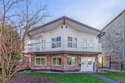 4346 Dundas Street, Burnaby, BC, Burnaby — Single Family Residence for sale