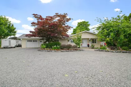 6085 Bradner Road, Abbotsford, BC, Abbotsford — Single Family Residence for sale
