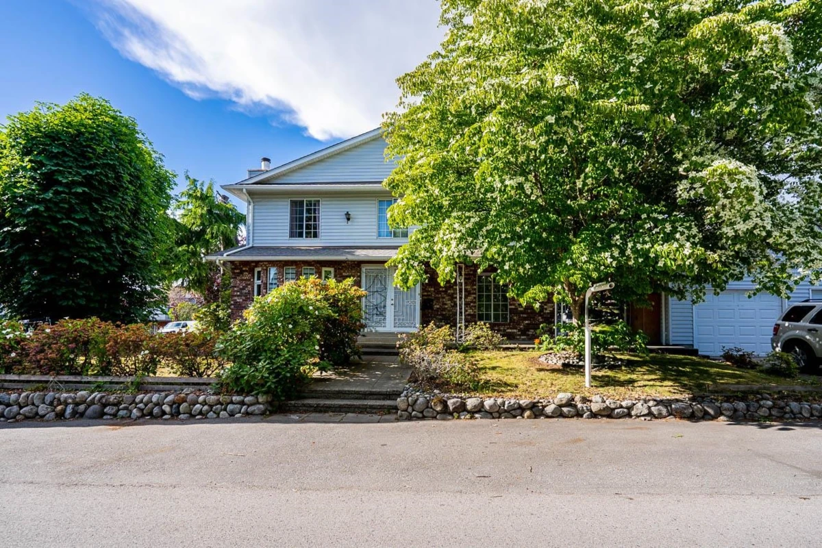 Exterior Rear Photo of 1525 E 51st Avenue, Vancouver, BC