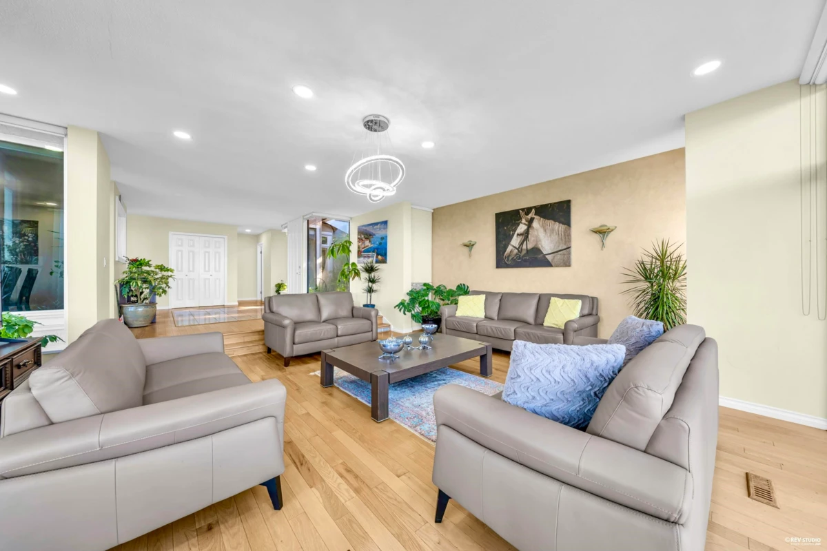 Family Room Photo of 4673 Woodburn Road, West Vancouver, BC