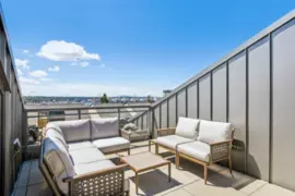 129 649 E 3rd Street, North Vancouver, BC