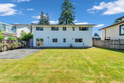 Garden / Landscaping Photo of 9091 Ash Street, Richmond, BC