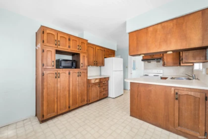 Laundry Room Photo of 9091 Ash Street, Richmond, BC