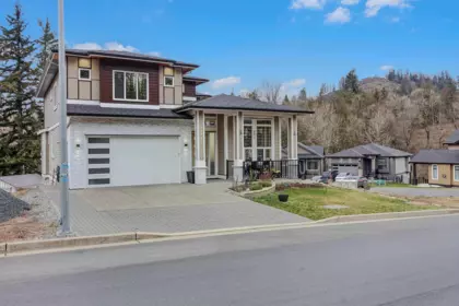 33945 Tooley Place, Mission, BC, Mission — Single Family Residence for sale