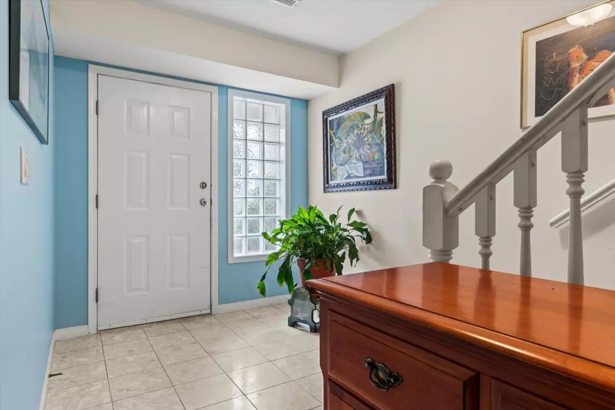 Living Room Photo of 15 8590 Sunrise Drive, Chilliwack, BC