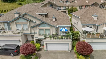 Outdoor Kitchen Photo of 15 8590 Sunrise Drive, Chilliwack, BC