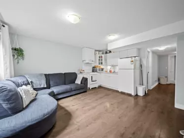 Hallway Photo of 6893 192nd Street, Surrey, BC