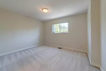 Entry Foyer Photo of 10925 168 Street, Surrey, BC