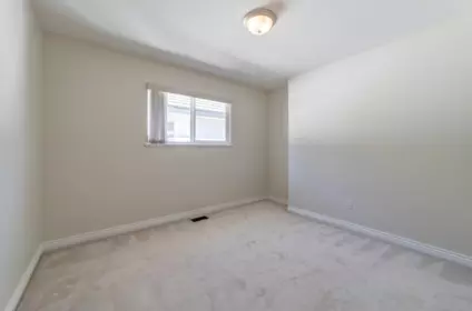 Laundry Room Photo of 10925 168 Street, Surrey, BC