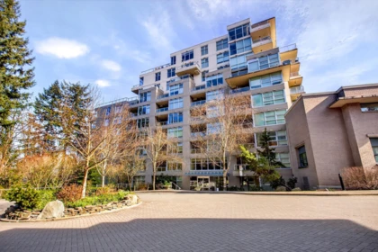 409 9262 University Crescent, Burnaby, BC, Burnaby — Apartment/Condo for sale