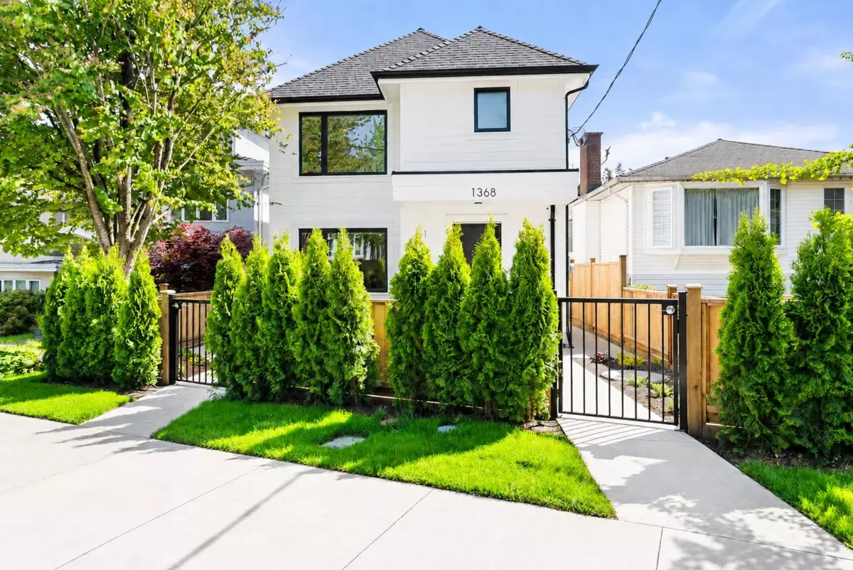 Exterior Rear Photo of 1 1368 Park Drive, Vancouver, BC