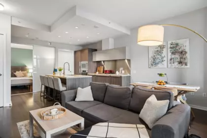 102 128 Athletes Way, Vancouver, BC, Vancouver — Apartment/Condo for sale