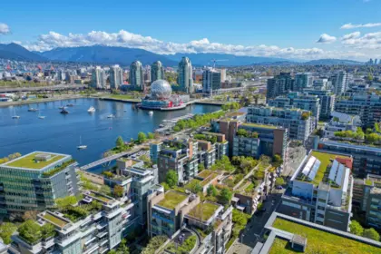 102 128 Athletes Way, Vancouver, BC, Vancouver — Apartment/Condo for sale