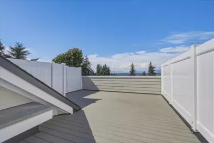 Staircase Photo of 81 15833 26 Avenue, Surrey, BC