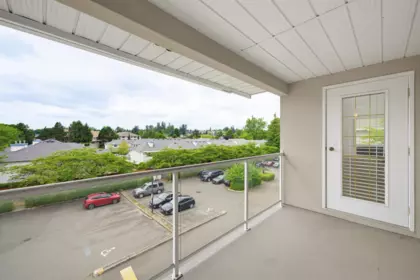 Swimming Pool Photo of 314 19835 64 Avenue, Langley, BC