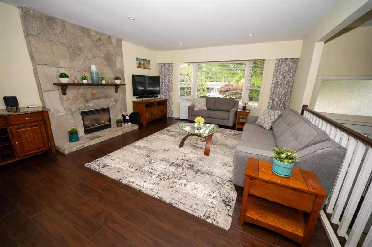 Family Room Photo of 4536 199a Street, Langley, BC
