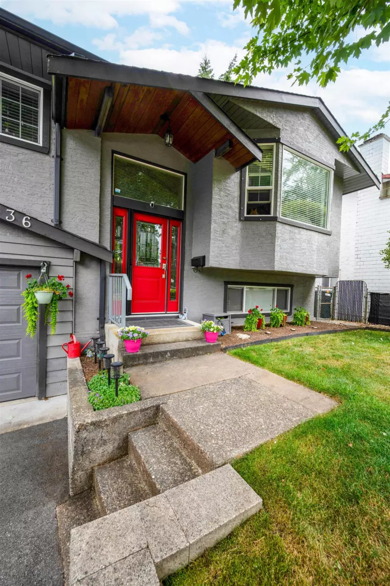 Living Room Photo of 4536 199a Street, Langley, BC