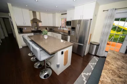 Breakfast Nook Photo of 4536 199a Street, Langley, BC