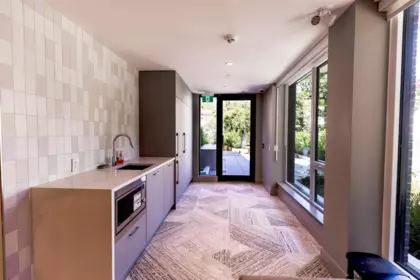 Hallway Photo of 403 5168 Cambie Street, Vancouver, BC
