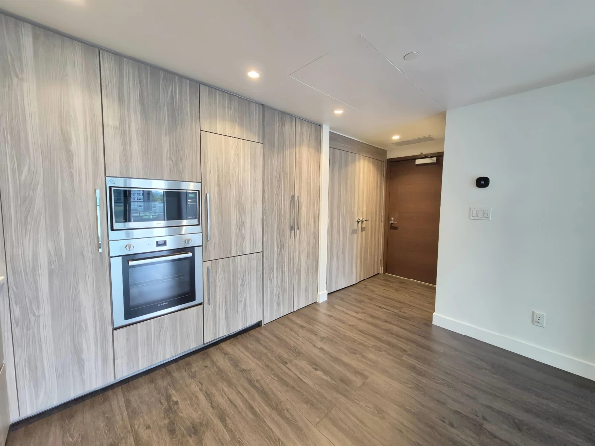Living Room Photo of 911 9887 Whalley Boulevard, Surrey, BC