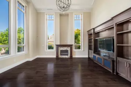 Kitchen Island Photo of 5828 Gibbons Drive, Richmond, BC