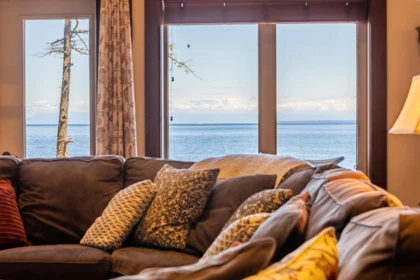 Breakfast Nook Photo of 337 East Point Road, Saturna Island, BC