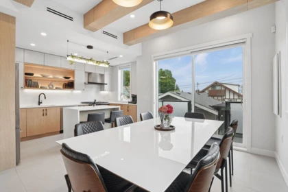 Kitchen Island Photo of 1889 E 34th Avenue, Vancouver, BC