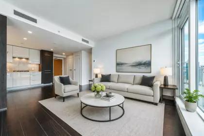2004 4458 Beresford Street, Burnaby, BC, Burnaby — Apartment/Condo for sale