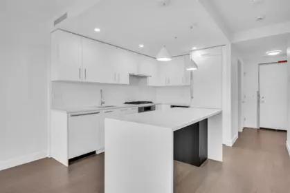 Kitchen Photo of 702 1588 Johnston Road, White Rock, BC
