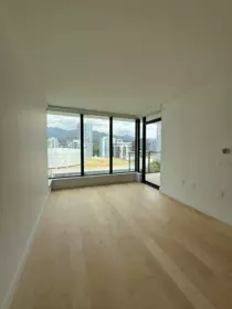 Pantry Photo of 907 135 E 13th Street, North Vancouver, BC