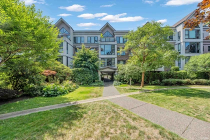 210 175 E 10th Street, North Vancouver, BC, North Vancouver — Apartment/Condo for sale