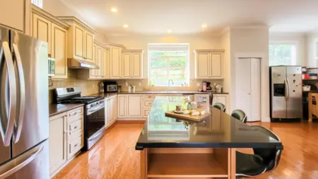 11382 154a Street, Surrey, BC, Surrey — Single Family Residence for sale