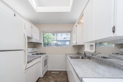 Pantry Photo of 305 Marathon Court, Coquitlam, BC