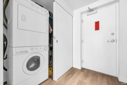 Powder Room Photo of 3005 8080 Granville Avenue, Richmond, BC