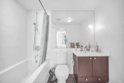 Primary Bedroom Photo of 3005 8080 Granville Avenue, Richmond, BC