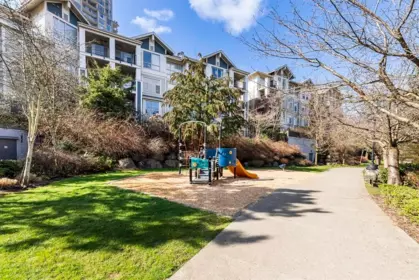 Backyard Photo of 402 245 Ross Drive, New Westminster, BC