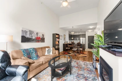 402 245 Ross Drive, New Westminster, BC, New Westminster — Apartment/Condo for sale