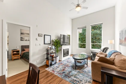 402 245 Ross Drive, New Westminster, BC, New Westminster — Apartment/Condo for sale