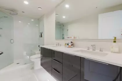Primary Bathroom Photo of 1305 3096 Windsor Gate, Coquitlam, BC