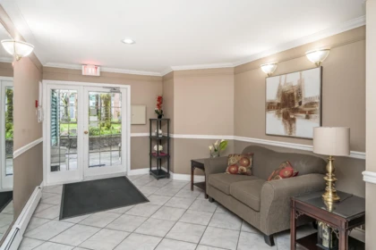 108 1675 Augusta Avenue, Burnaby, BC, Burnaby — Apartment/Condo for sale