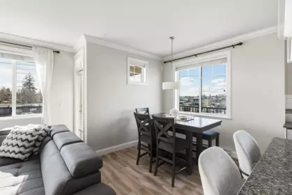 Breakfast Nook Photo of 305 11862 226 Street, Maple Ridge, BC