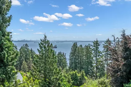 4668 Clovelly Walk, West Vancouver, BC, West Vancouver — Single Family Residence for sale
